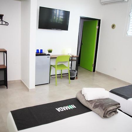 Nomada Beach Hostel- Isla Verde Сан-Хуан Экстерьер фото